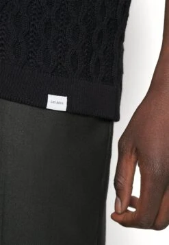 Les Deux Garrett Knitted Shirt - Vest - Black 13 Les Deux Garrett Knitted Shirt - Vest - Black -Herenkleding Winkel 122010e3550c468d8f689dc7ef8244a6