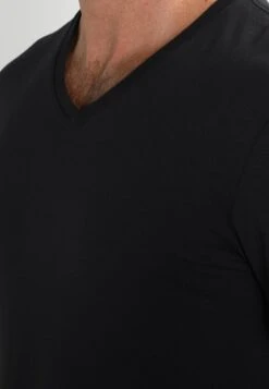 Pier One 2 Pack - T-Shirt Basic - Black 11 Pier One 2 Pack - T-Shirt Basic - Black -Herenkleding Winkel 144a18a099e5428c92602fed22a8b338