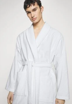 Pier One Shawl Towel Bathrobe - Badjas - White 11 Pier One Shawl Towel Bathrobe - Badjas - White -Herenkleding Winkel 1750537fe5284a27957b17c8aded1f98