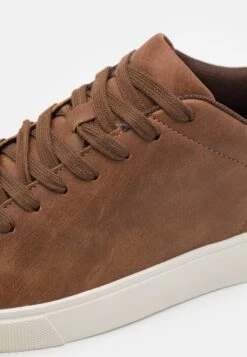 Pier One Unisex - Sneakers Laag - Cognac -Herenkleding Winkel 1ede9a8d3f614add9e57eb38fcd5178b