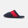Pier One Unisex - Pantoffels - Dark Blue/Red 1 Pier One Unisex - Pantoffels - Dark Blue/Red -Herenkleding Winkel 235bd992fafa4c2c861f165a2a5d1e04