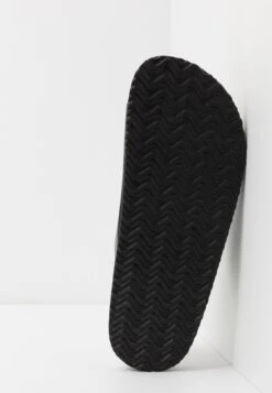 Pier One Unisex - Pantoffels - Black -Herenkleding Winkel 4a735c24e60449a29969a0148d036b07