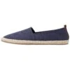Pier One Rena Espadrille Unisex - Espadrilles - Dark Blue 2 Pier One Rena Espadrille Unisex - Espadrilles - Dark Blue -Herenkleding Winkel 4bd2633fb9234c6a86868c53417b953a