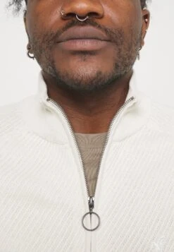 Pier One Vest - Off White 19 Pier One Vest - Off White -Herenkleding Winkel 4ec364bc28aa4ee59f70e4c7a176fe21