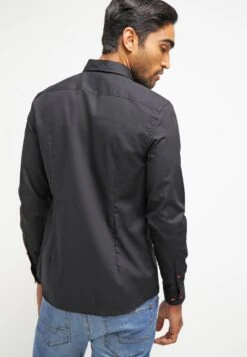 Pier One Overhemd - Black/Red 10 Pier One Overhemd - Black/Red -Herenkleding Winkel 541db60587bd47b6bcb022561be12193