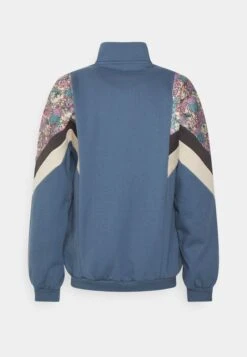 Kaotiko Crew Jean Bahamas - Sweater Met Rits - Prusia/Grey/Beige 6 Kaotiko Crew Jean Bahamas - Sweater Met Rits - Prusia/Grey/Beige -Herenkleding Winkel 6adde388c69d45a7a7dfbf5fc36e9fa8