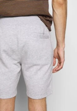 Pier One 2 Pack - Shorts -Light Grey /Black -Herenkleding Winkel 6ba6400f66f84542b84ee27faefc2a3b