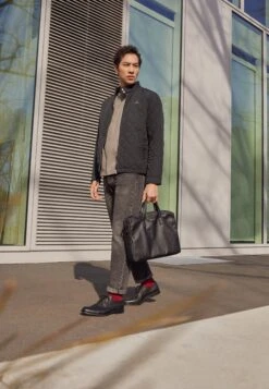 Pier One Leather - Veterschoenen - Black 12 Pier One Leather - Veterschoenen - Black -Herenkleding Winkel 6c614df4222a4f3185b9d5cc4267bfb8