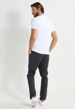 Pier One 2 Pack - T-Shirt Basic - White 10 Pier One 2 Pack - T-Shirt Basic - White -Herenkleding Winkel 713a3334180c436b91794219a10b6498