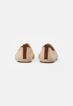Pier One Rena Espadrille Unisex - Espadrilles - Beige 10 Pier One Rena Espadrille Unisex - Espadrilles - Beige -Herenkleding Winkel 8310eea23d7d45459447954d543b0c0d