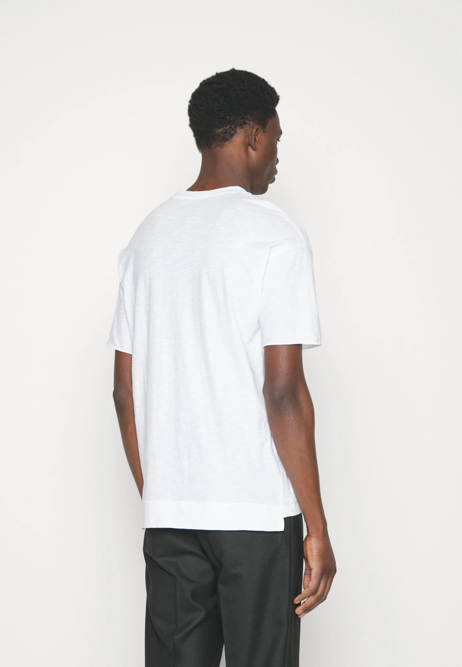 DRYKORN Eros - T-Shirt Basic - White 5 DRYKORN Eros - T-Shirt Basic - White - Afbeelding 3
