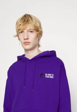 YOURTURN Kindness Hoodie - Sweater - Purple -Herenkleding Winkel 95311e2e1d884aa6b5a6ff7149574500