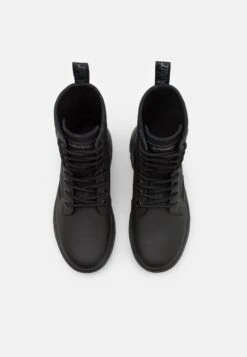 Dr. Martens Combs Ii Unisex - Veterboots - Black -Herenkleding Winkel a4c06f52e39d4cc288bcf0f9447602de