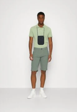 Pier One Poloshirt -Light Green 8 Pier One Poloshirt -Light Green -Herenkleding Winkel a5feffbff06349ba9228a001b7f538b3