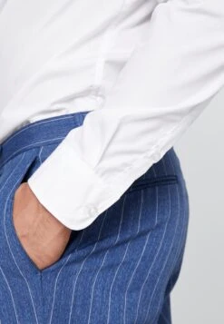 Pier One 2 Pack - Zakelijk Overhemd - White 13 Pier One 2 Pack - Zakelijk Overhemd - White -Herenkleding Winkel aac9d6ccd1dd4835ae790e1e3552ae2c