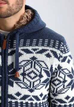 Pier One Vest - Blue Melange 11 Pier One Vest - Blue Melange -Herenkleding Winkel b3b926c8db4947f8b915dacd57160cc1