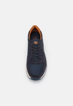 Bugatti Stranger - Sneakers Laag - Dark Blue 11 Bugatti Stranger - Sneakers Laag - Dark Blue -Herenkleding Winkel b9f817c2a39b4d2c9cd3a6ca4de808f4