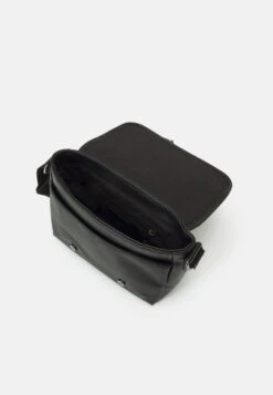 Pier One Unisex - Schoudertas -Black -Herenkleding Winkel c8b3267bb4784f2bbcd3cf675ef176e0