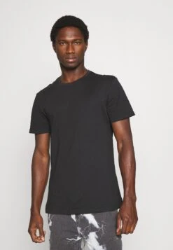 Pier One 3 Pack - T-Shirt Basic - Black/Mottled Dark Grey/Bordeaux -Herenkleding Winkel d09d40cb336d40a1a4f7d8ffcc823842