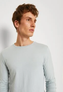 Pier One 2 Pack - Longsleeve - Light Blue/Dark Blue 12 Pier One 2 Pack - Longsleeve - Light Blue/Dark Blue -Herenkleding Winkel d315311a1b6348f89442cc5ec2361513