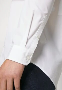 Pier One 2 Pack - Overhemd - White/Olive 13 Pier One 2 Pack - Overhemd - White/Olive -Herenkleding Winkel d6657347294c4fd5a48a2a505813ffb1