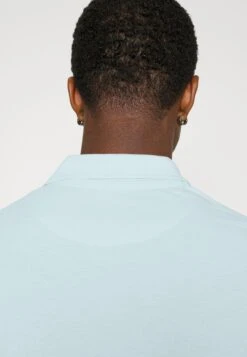 Pier One 3 Pack - Poloshirt - Light Blue/Blue/Dark Blue 13 Pier One 3 Pack - Poloshirt - Light Blue/Blue/Dark Blue -Herenkleding Winkel dc8d7078be0349f2a66422bd4f6d92ae