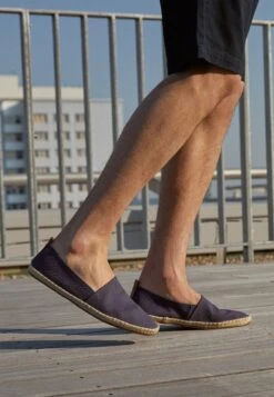 Pier One Rena Espadrille Unisex - Espadrilles - Dark Blue 11 Pier One Rena Espadrille Unisex - Espadrilles - Dark Blue -Herenkleding Winkel ddd12ad1b1c0447b922653244352df1c