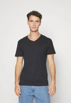 Pier One V Neck Bird Tonal 3 Pack - T-Shirt Basic - Light Brown/White/Dark Blue 15 Pier One V Neck Bird Tonal 3 Pack - T-Shirt Basic - Light Brown/White/Dark Blue -Herenkleding Winkel e08d0778ecd941aa94fa4e322df34f7c