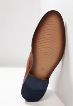 Pier One Leather - Veterschoenen - Cognac 11 Pier One Leather - Veterschoenen - Cognac -Herenkleding Winkel f47ca42db8df499e9aede9cf8214a77b