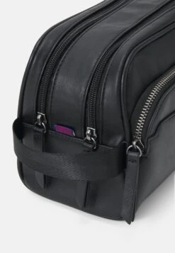 Pier One Toilettas - Black 9 Pier One Toilettas - Black -Herenkleding Winkel f533c08f73014507a19f0f1471b18552